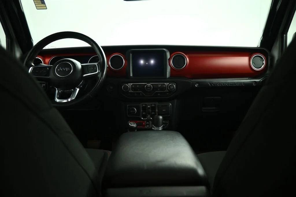 Used 2023 White Jeep Rubicon image 37