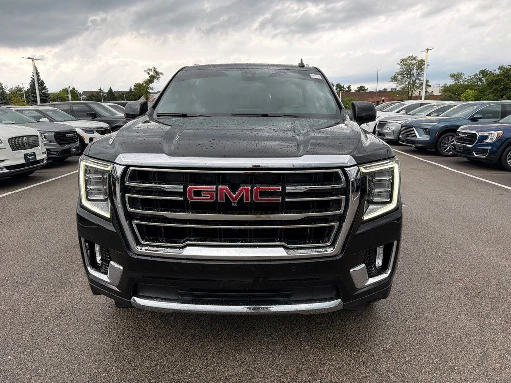 Used 2021 Black GMC SLT image 3