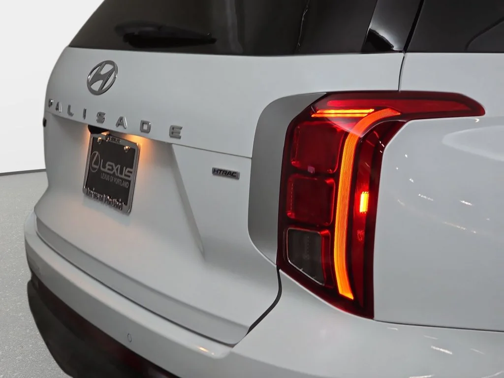 Used 2025 White Hyundai XRT image 37