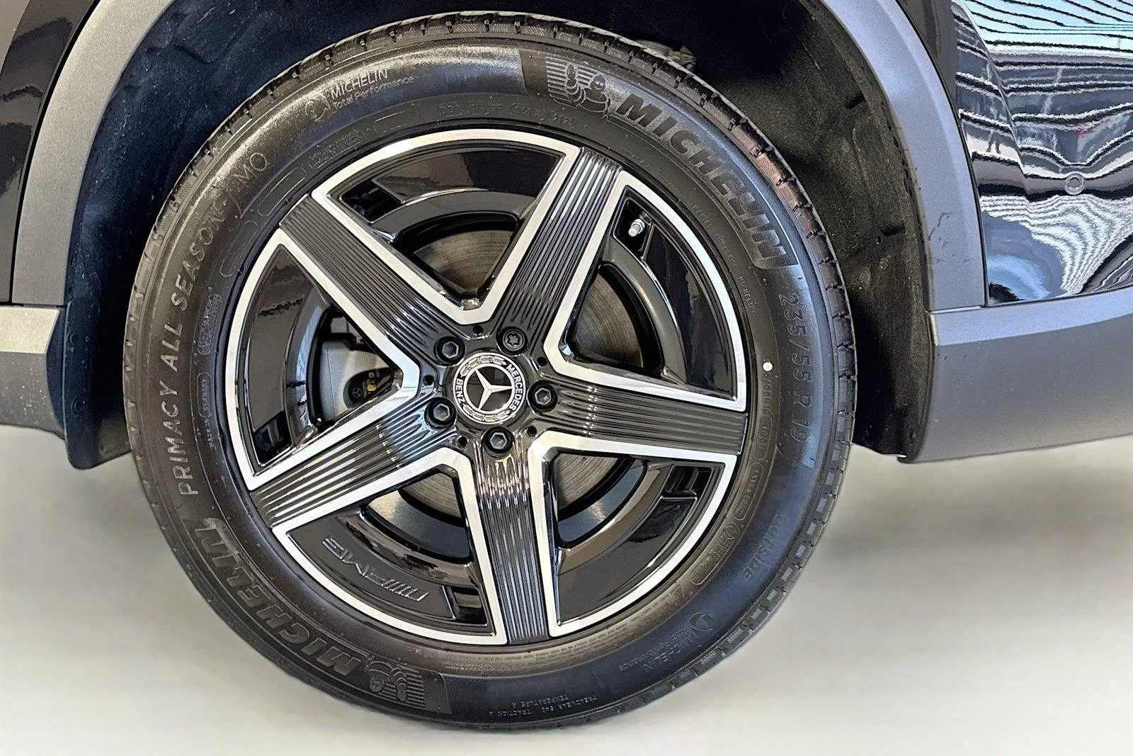 Used 2026 Black Mercedes-Benz GLC 300 image 30