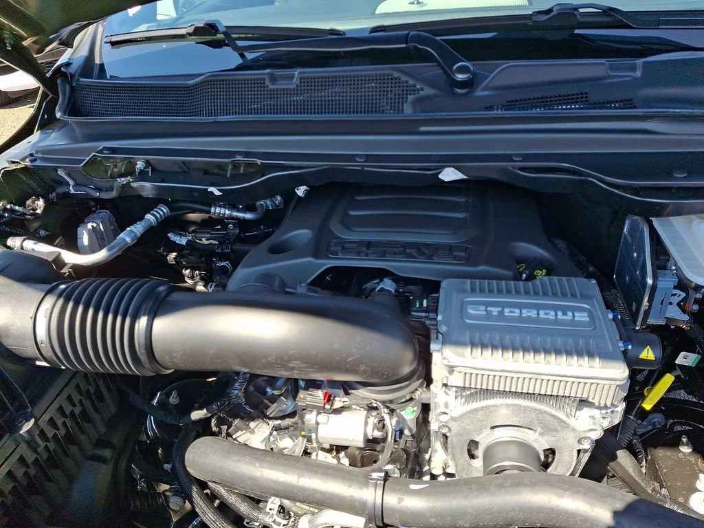 New 2027 Tank Ram Laramie image 20