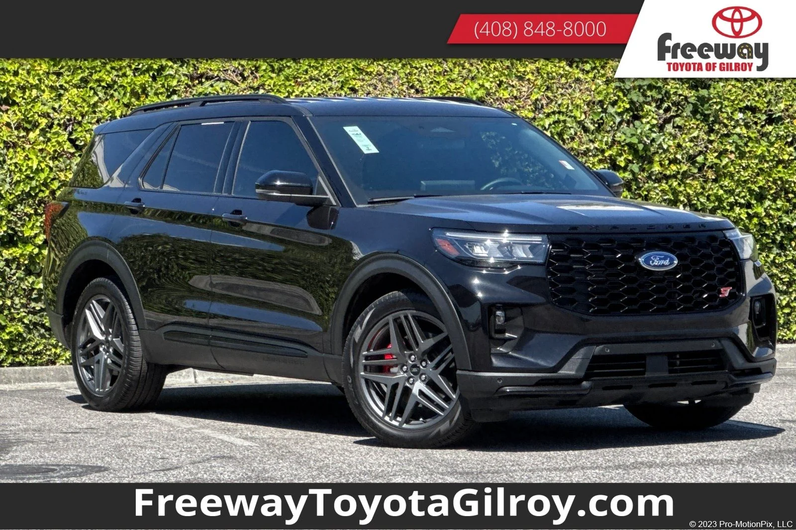 2025 Ford Explorer ST 4WD (PL535)'s photo