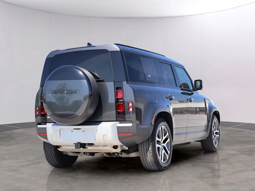 Used 2024 Carpathian Gray Premium Metallic Land Rover S image 7