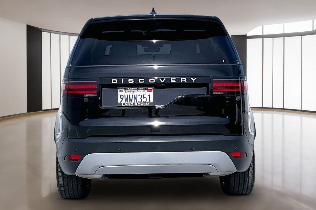 Certified Used 2025 Santorini Black Metallic Land Rover S image 5