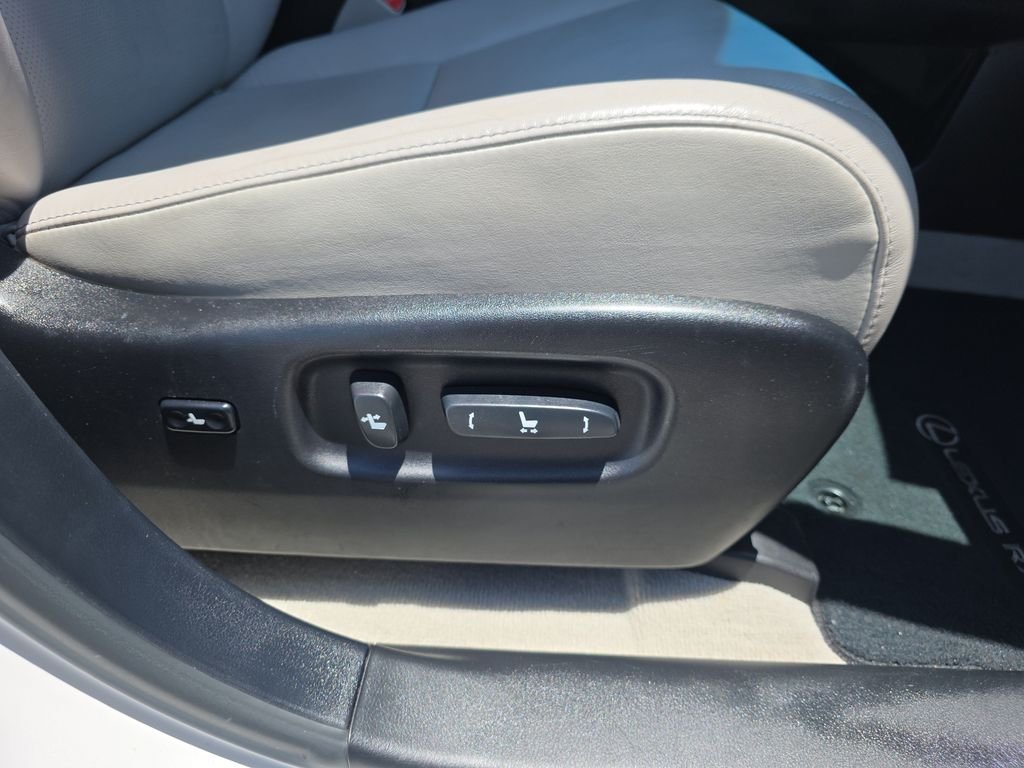 Used 2013 Starfire Pearl Lexus 350 image 41