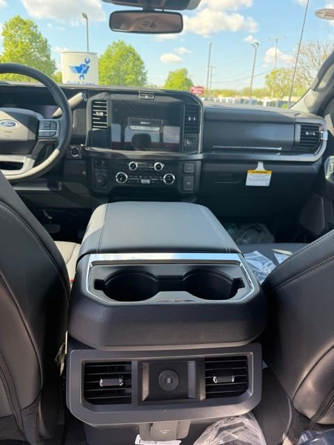 New 2026 Agate Black Metallic Ford F-450® LARIAT® image 22