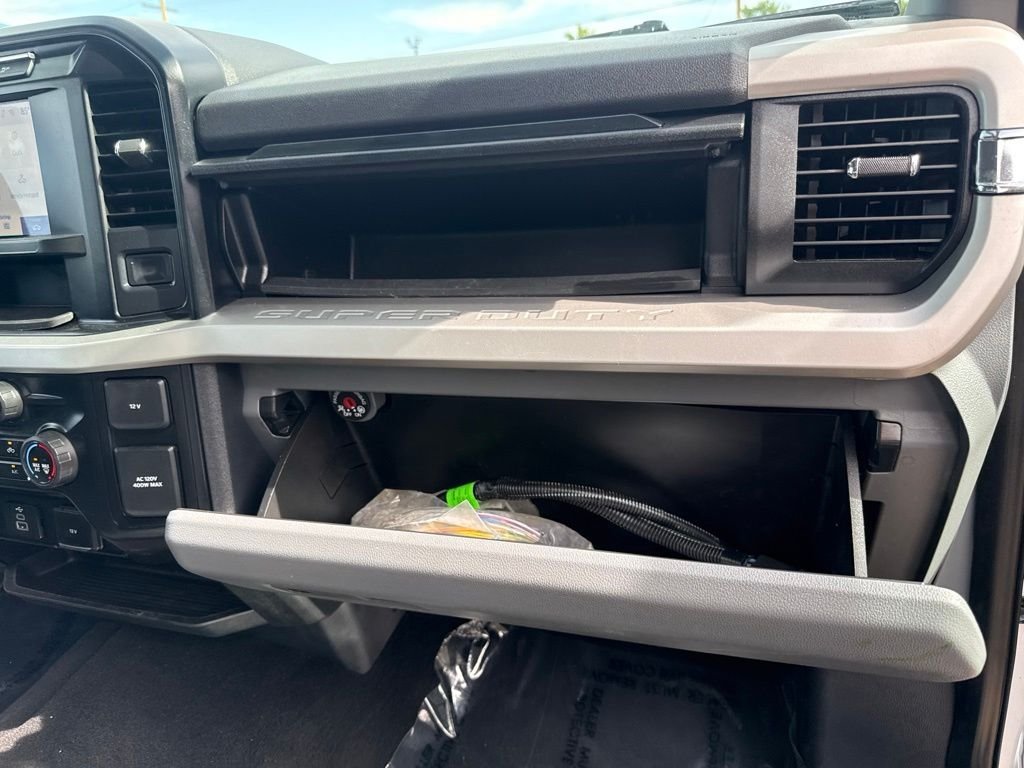 Used 2024 Oxford White Ford XLT image 36