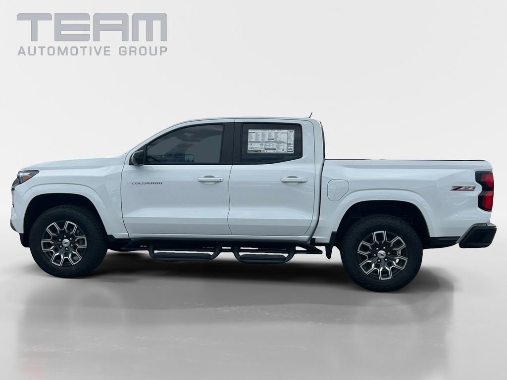 New 2026 Summit White Chevrolet Z71 image 4