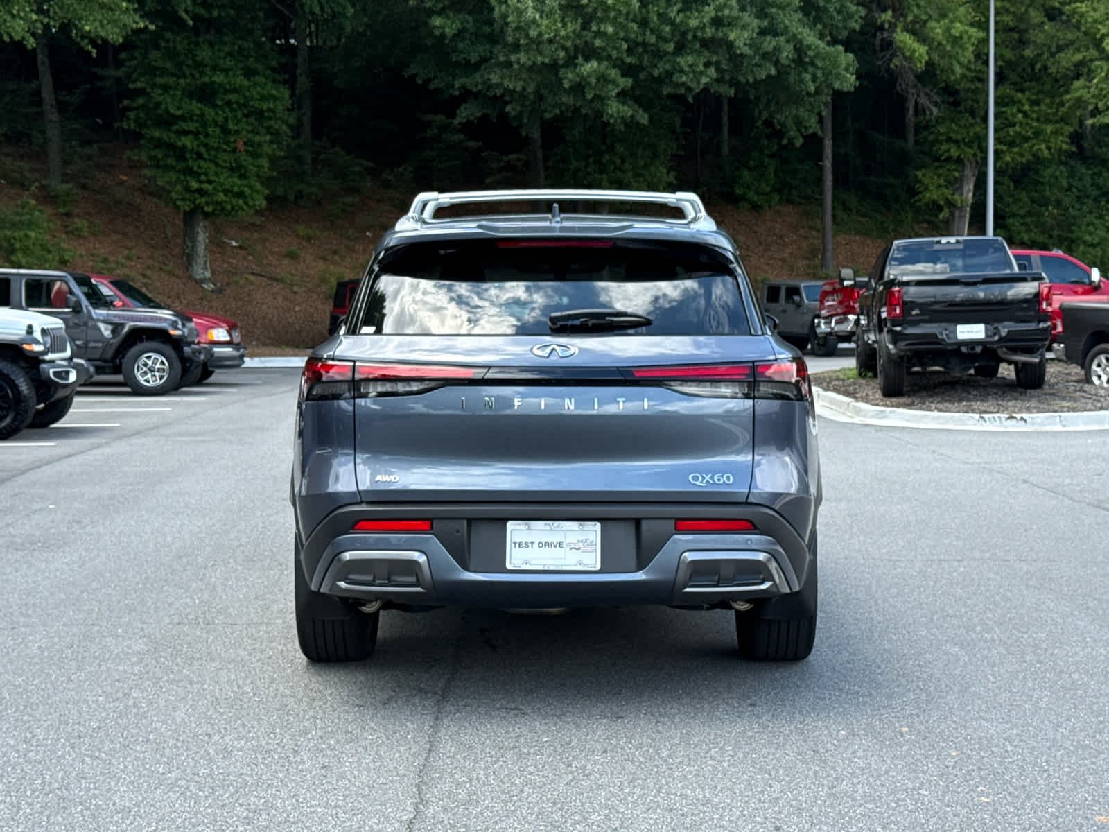Used 2025 Moonbow Blue INFINITI SENSORY image 5