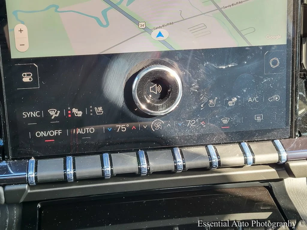 2026 GMC Yukon AT4 Ultimate - Photo 18