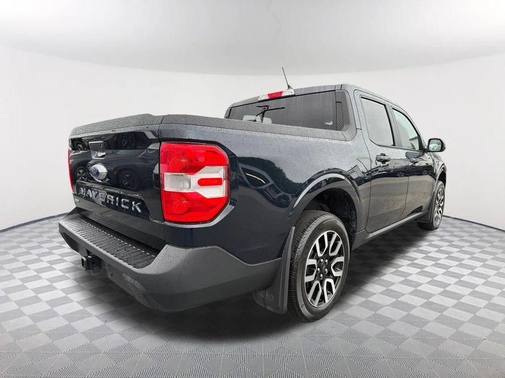 Used 2023 Blue Ford Lariat image 5