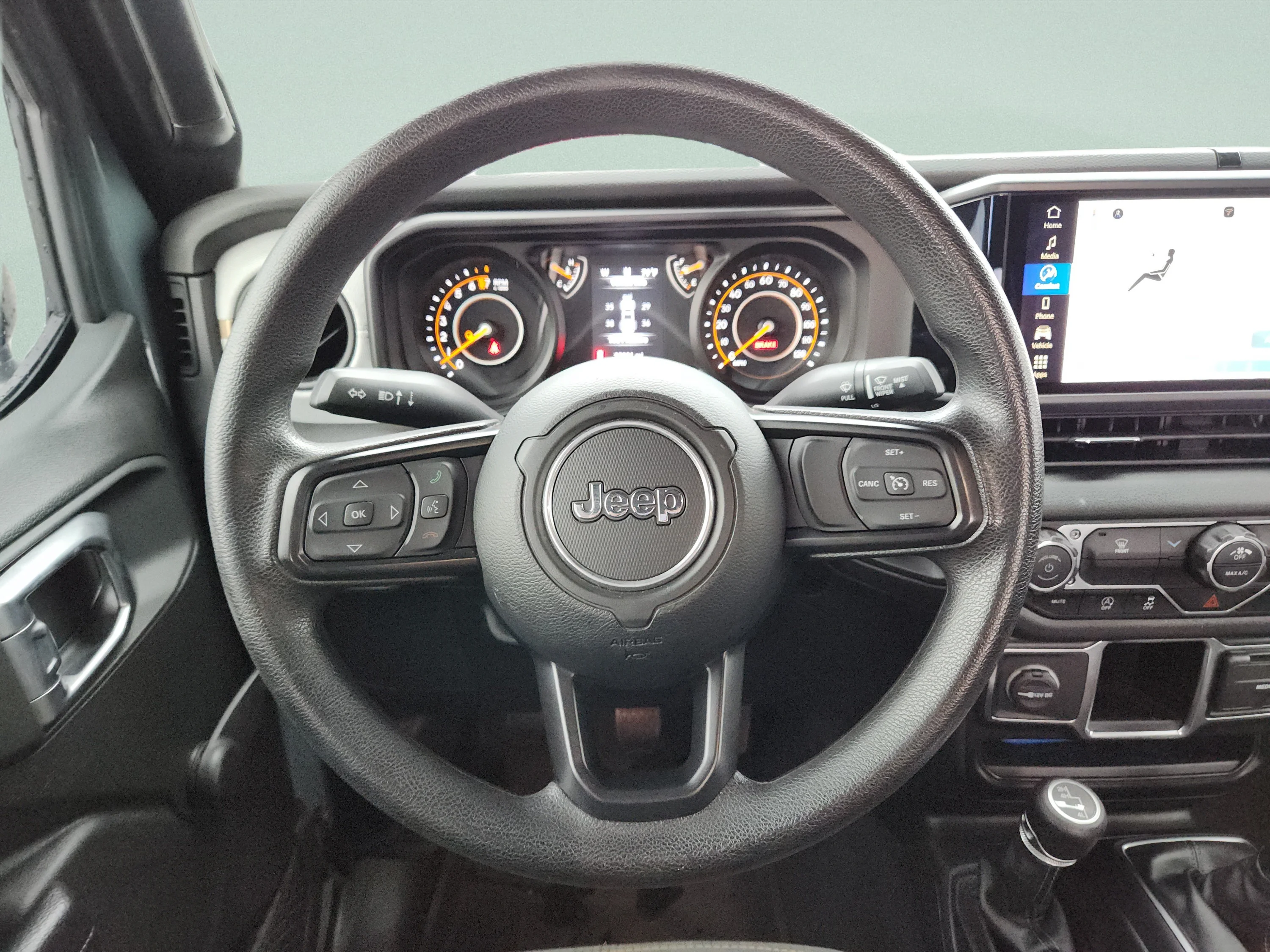 Used 2024 Anvil Clear Coat Jeep Sport image 19