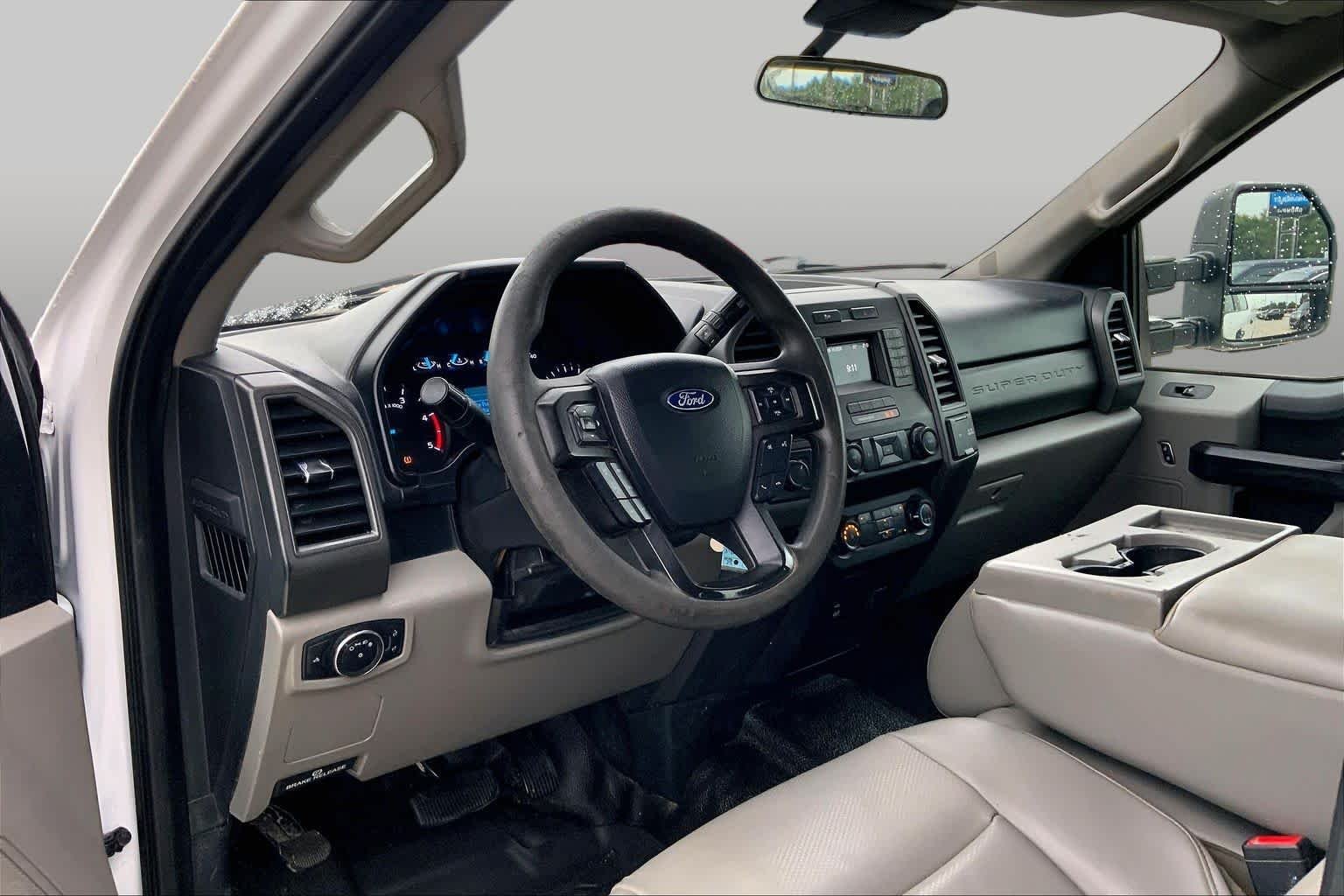 Used 2021 Oxford White Ford XL image 17