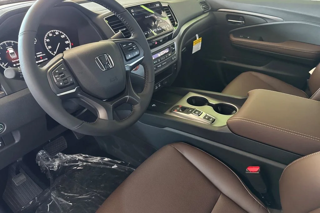 New 2026 Crystal Black Pearl Honda RTL image 10