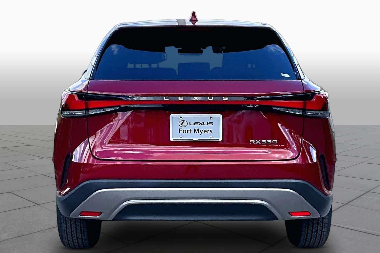 Used 2025 Matador Red Mica Lexus  image 5