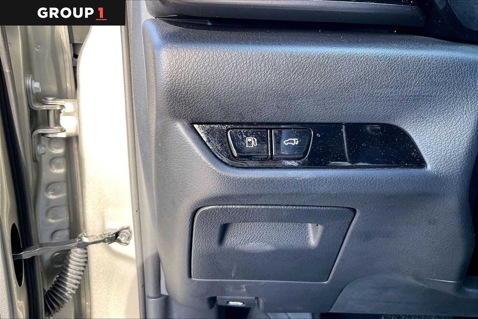 Used 2024 Atomic Silver Lexus Premium image 32