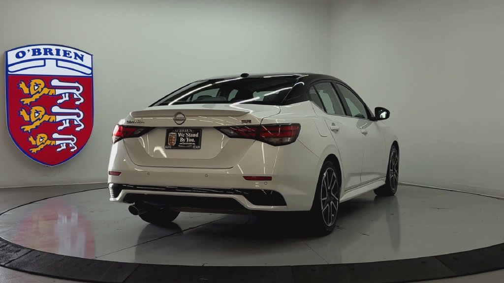 Certified Used 2025 Aspen White Nissan SR image 5