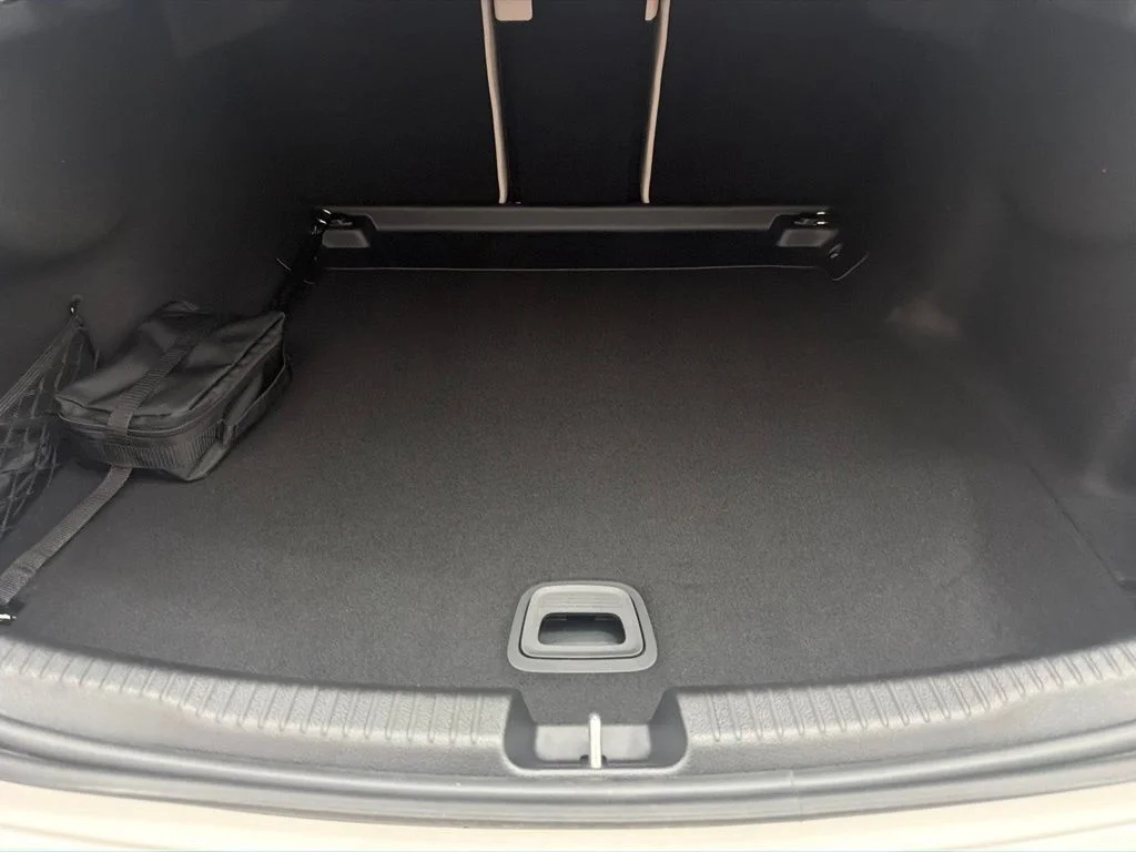 New 2026 White Mercedes-Benz C 300 image 20