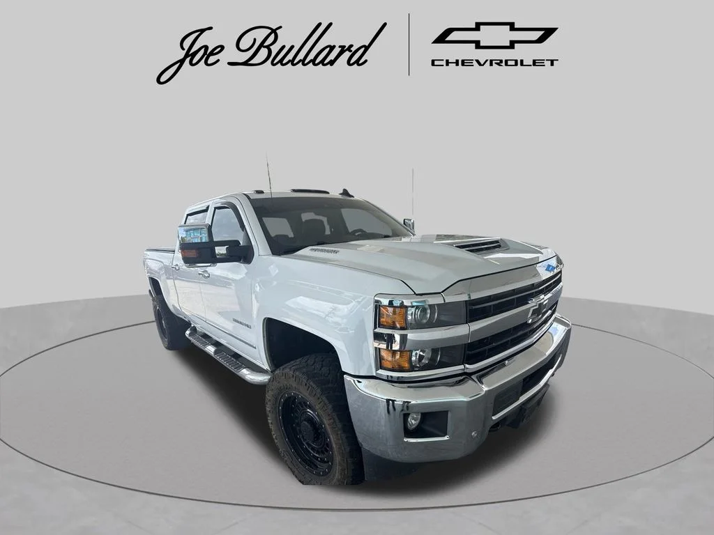 Used 2018 Summit White Chevrolet LTZ image 1