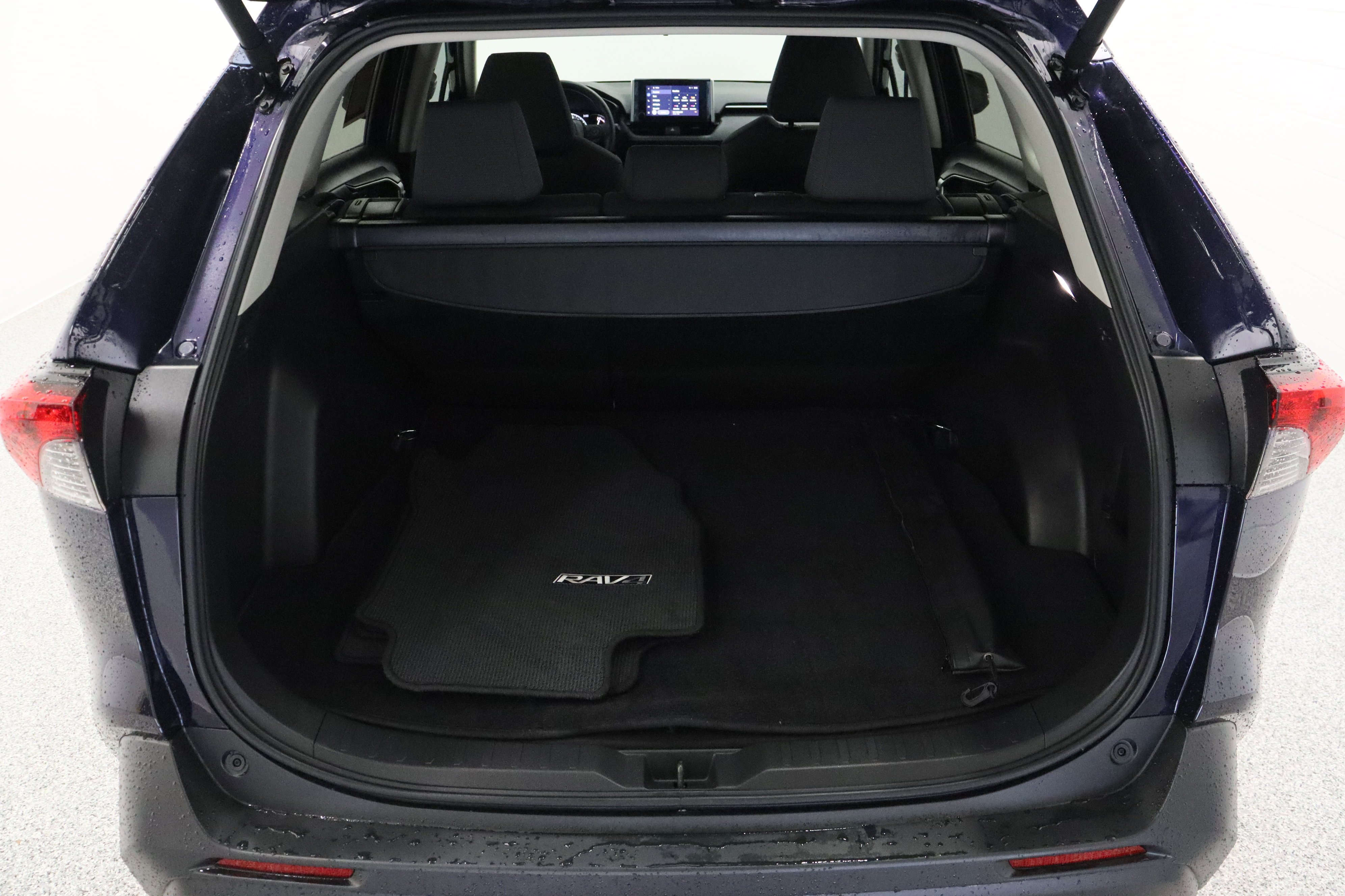 Used 2025 Blueprint Toyota XLE 2.5L image 33