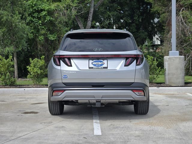 Certified Used 2025 Silver Hyundai SEL Convenience image 7