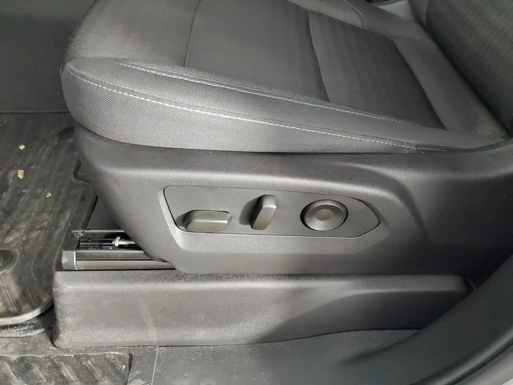 Used 2024 Sterling Gray Metallic Chevrolet Custom Trail Boss image 33