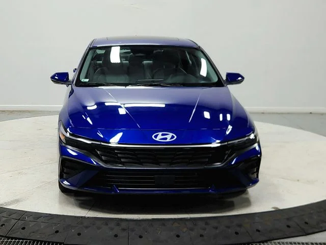 Used 2025 Blue Hyundai Limited image 3