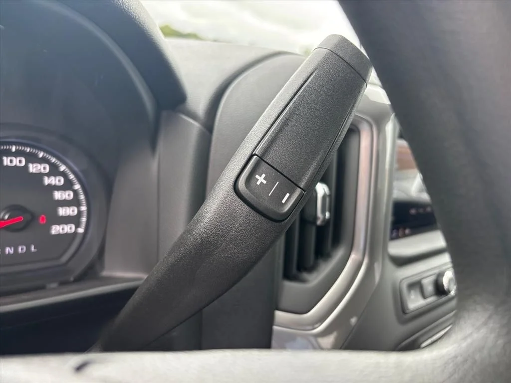 Used 2025 White GMC Pro image 30