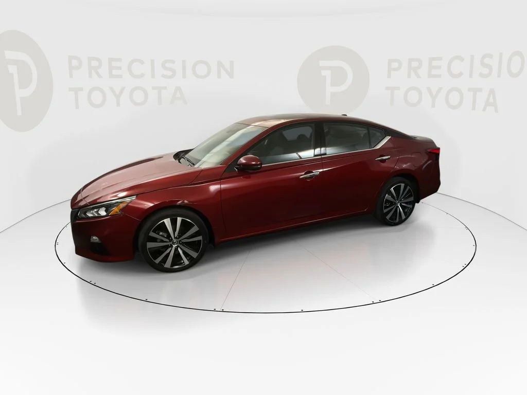 Used 2020 Scarlet Ember Tintcoat Nissan 2.5 Platinum image 10