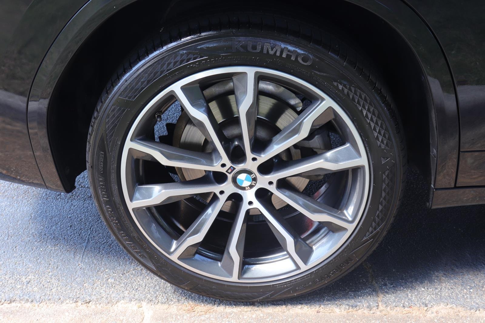 Used 2022 Carbon Black Metallic BMW xDrive30i image 44