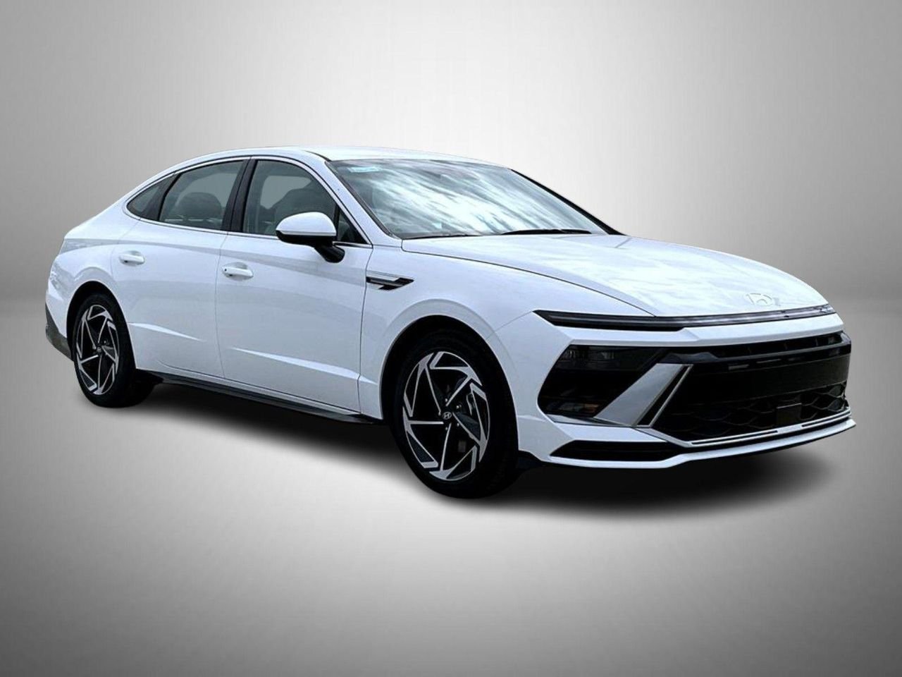 New 2026 White Hyundai SEL Sport image 3