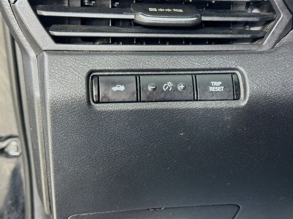 Used 2020 Super Black Clearcoat Nissan 2.5 S image 11