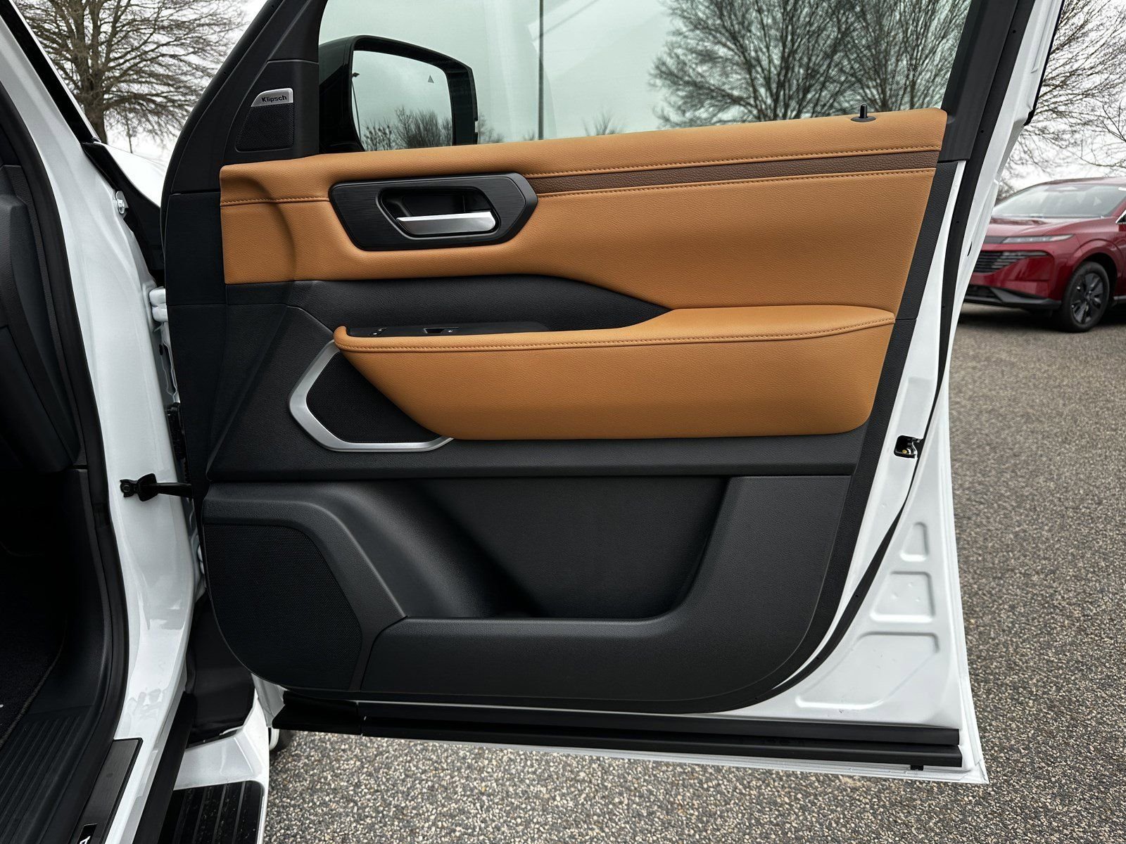 New 2026 White Nissan Platinum Reserve image 14