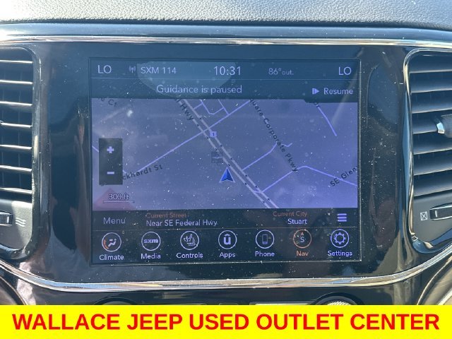 Used 2020  Jeep Limited image 22