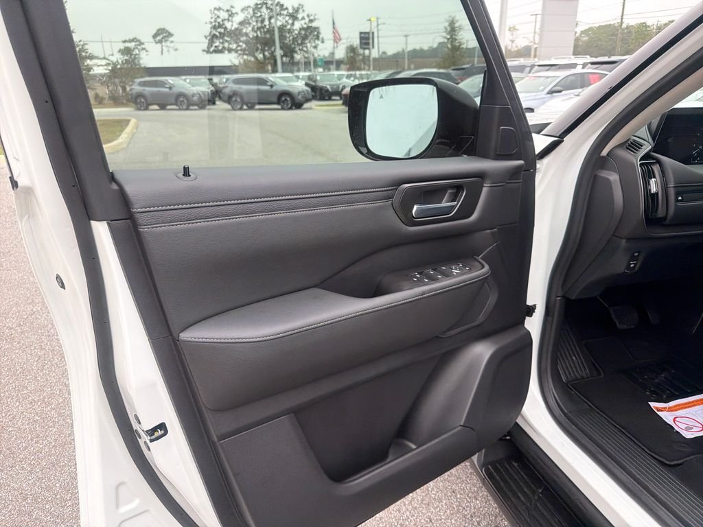 New 2026 Nissan Armada SV 4D Sport Utility