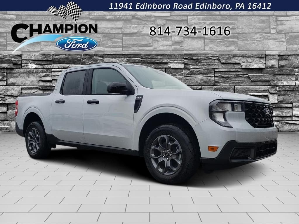New 2025 Space White Metallic Ford XLT image 1