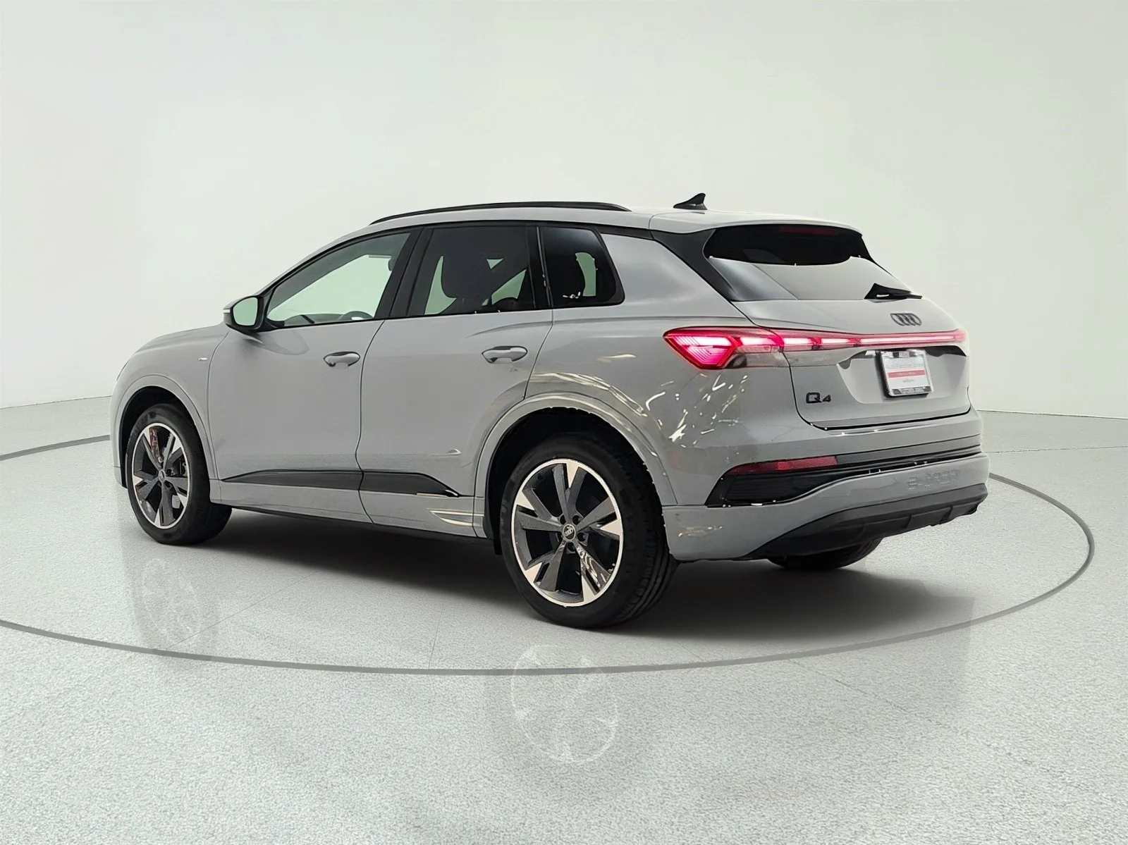 Used 2023 Pebble Gray Audi Premium Plus 50 quattro image 7