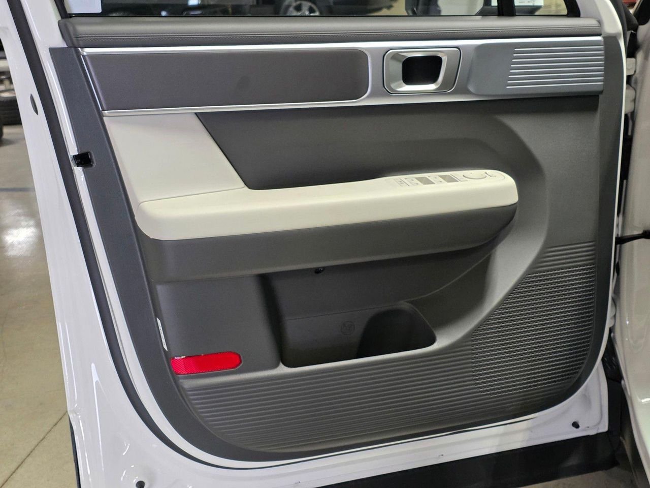 New 2026 Serenity White Hyundai SE image 21