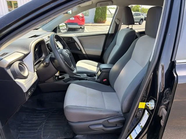 Used 2015 Black Toyota LE image 12