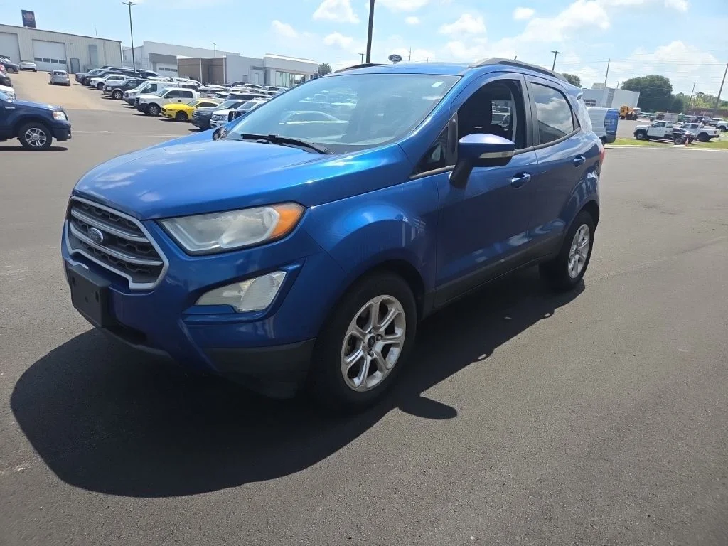 Used 2018 Blue Ford SE image 4