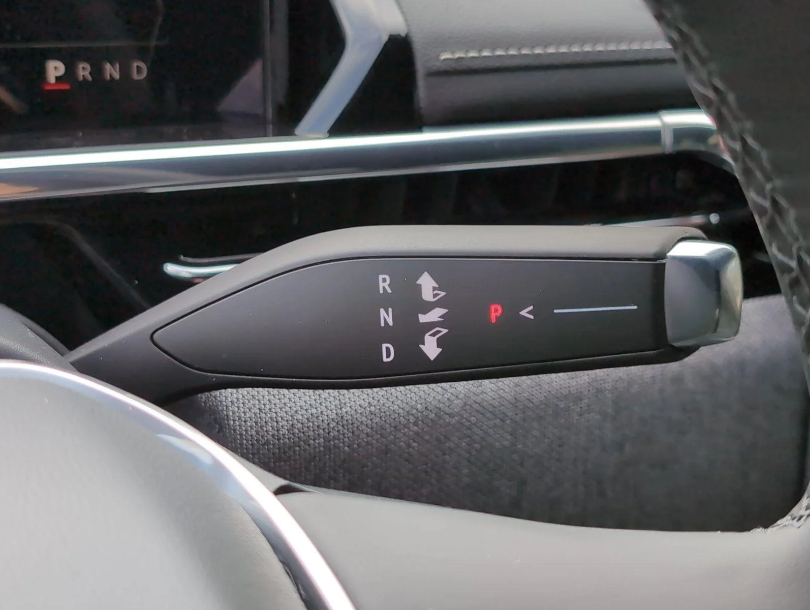 New 2026 Summit White GMC Elevation Standard Range image 12
