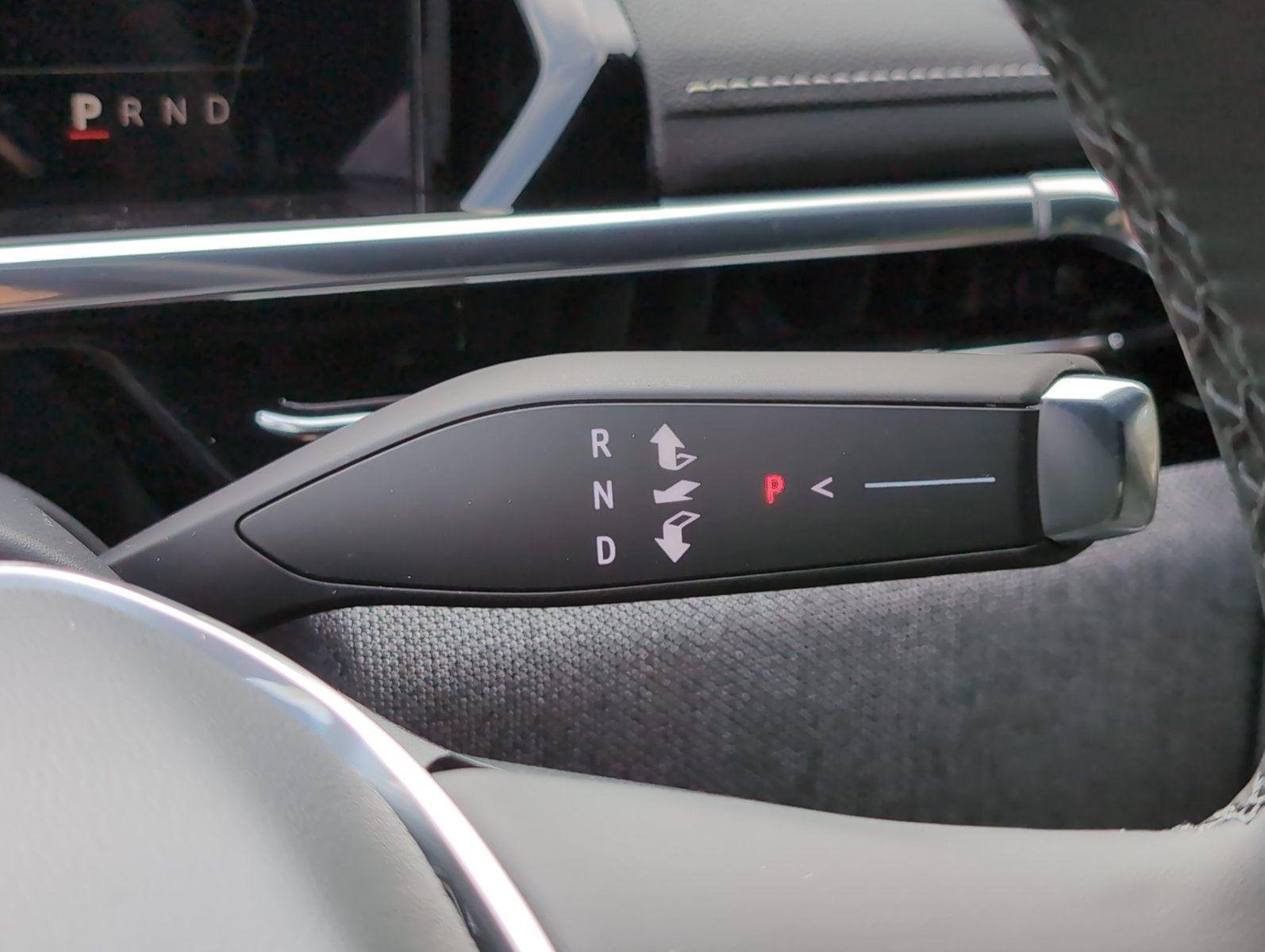 New 2026 Summit White GMC Elevation Standard Range image 12