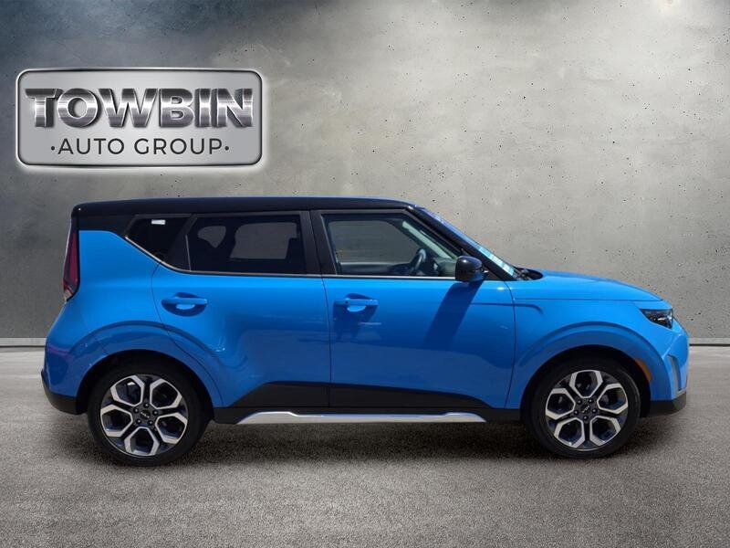 Used 2025 Surf Blue KIA EX FWD image 3
