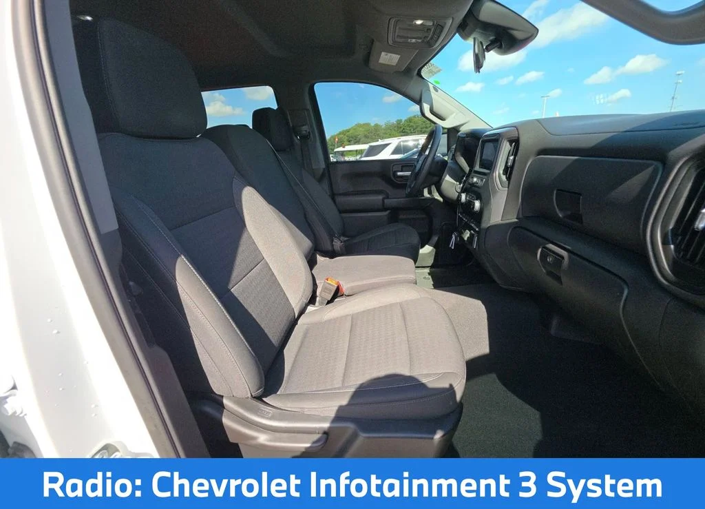 Used 2023 White Chevrolet Custom image 11