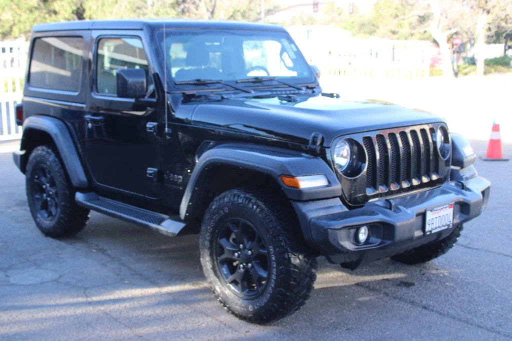 Used 2022 Black Jeep Sport S image 3