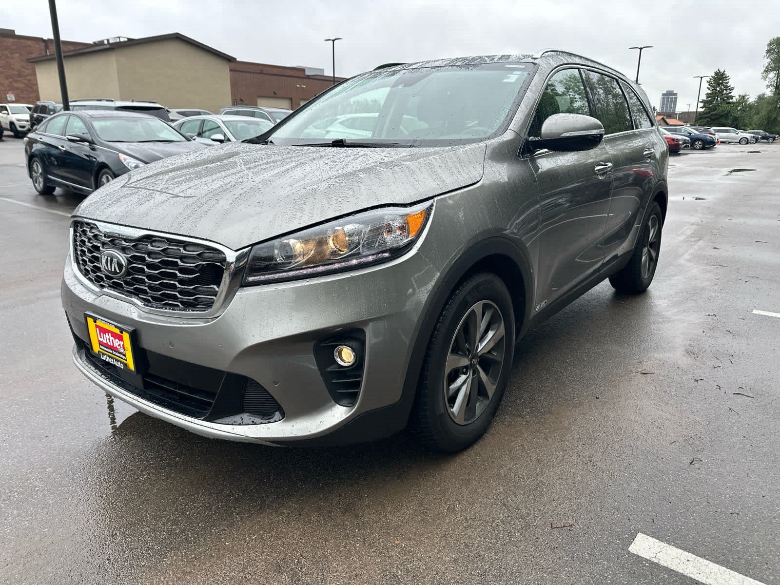 Used 2019 Titanium Silver Kia EX V6 image 4