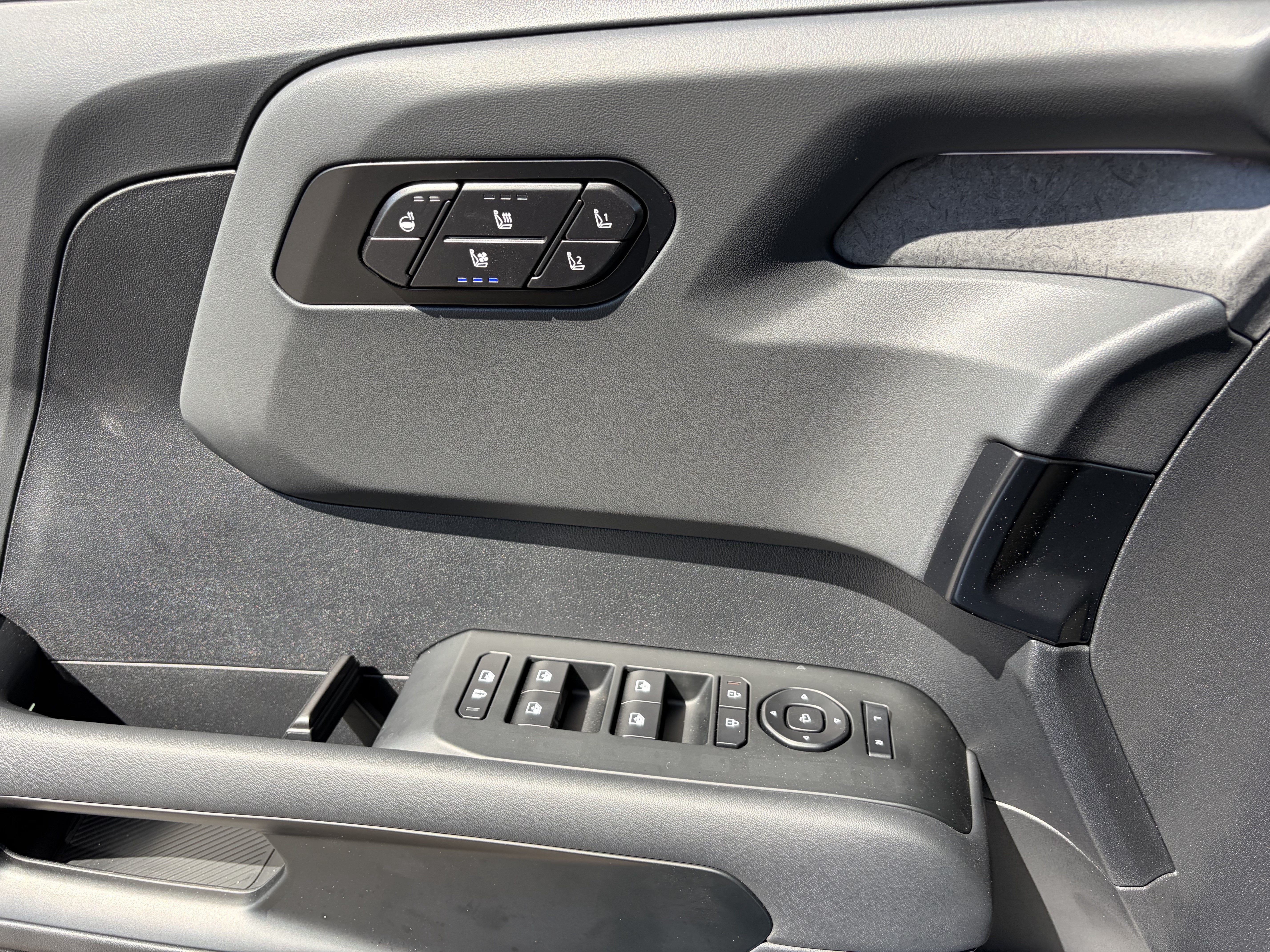 New 2027 Wolf Gray Kia X-PRO SX image 20
