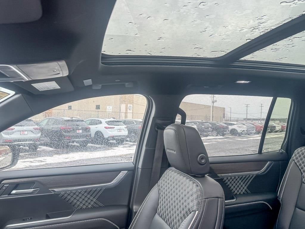 2026 GMC ACADIA - Image 10