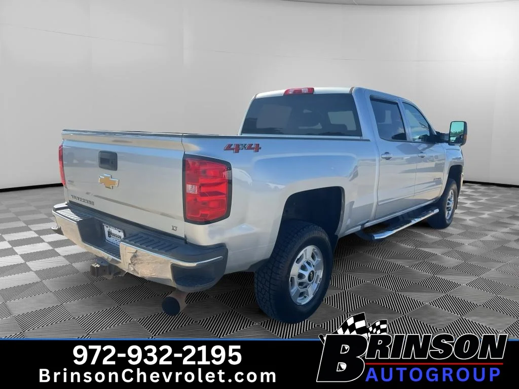 Used 2019 SILVER ICE METALLIC Chevrolet LT image 7