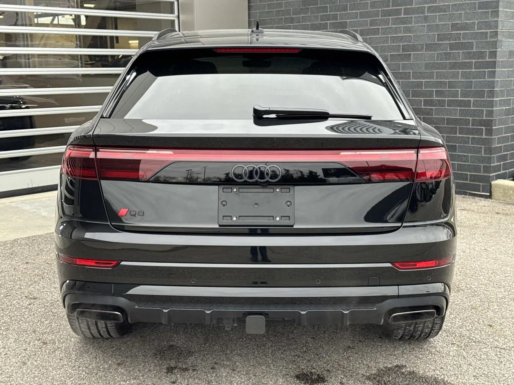 Used 2025  Audi  image 5
